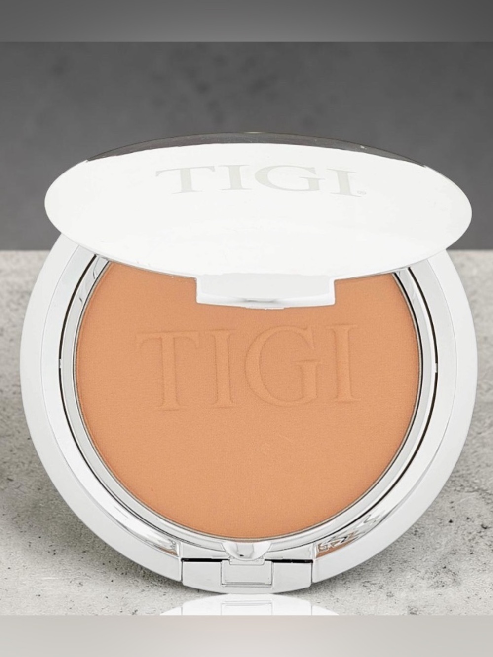 TIGI Cosmetics Powder Foundation-Charm